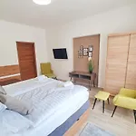 Alison Apartment