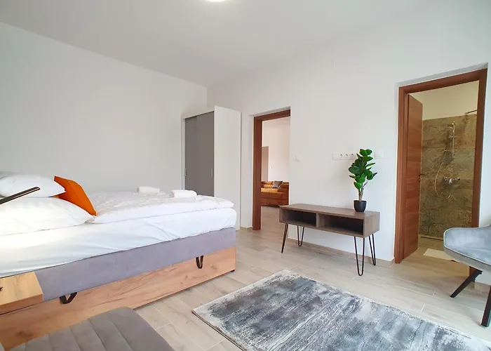 Alison Apartment